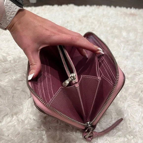 Louis Vuitton Zippy wallet Crystal Rose